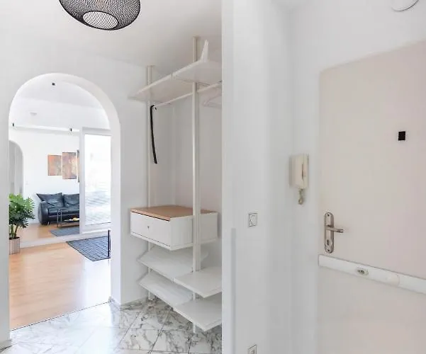 Roof With Terrace, Parking And Ac Apartment Vienna