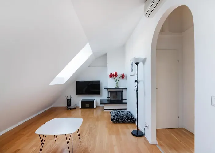 Roof With Terrace, Parking And Ac Apartment Vienna