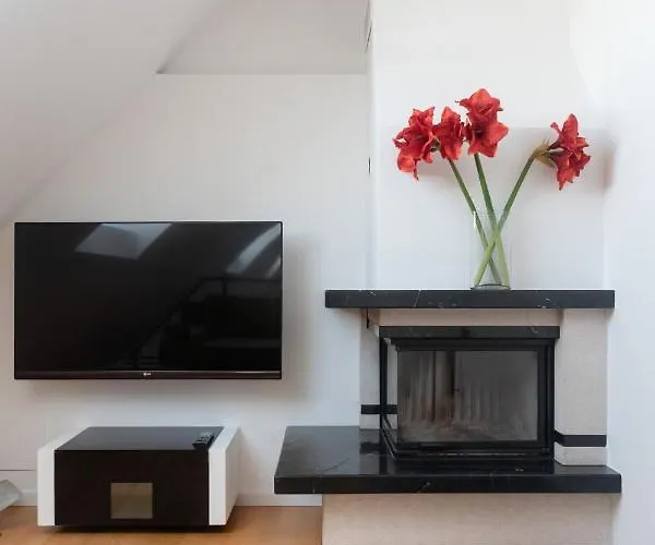 Apartment Roof With Terrace, Parking And Ac *