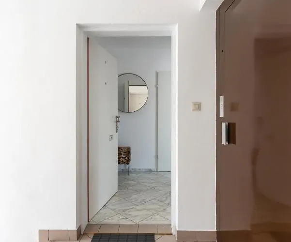 Apartment Roof With Terrace, Parking And Ac