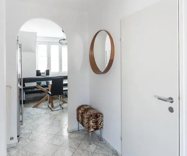 Roof With Terrace, Parking And Ac Apartment Vienna