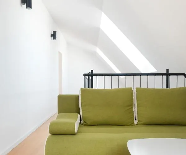 Roof With Terrace, Parking And Ac Apartment